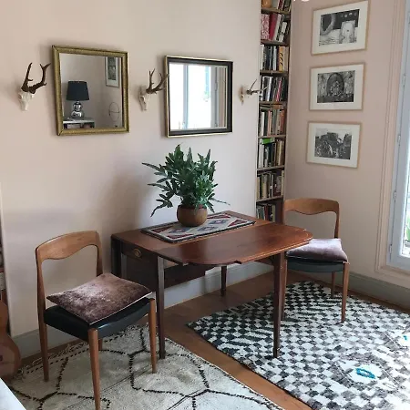 Apartment Cozy Montmartre With Views Over Rooftops *